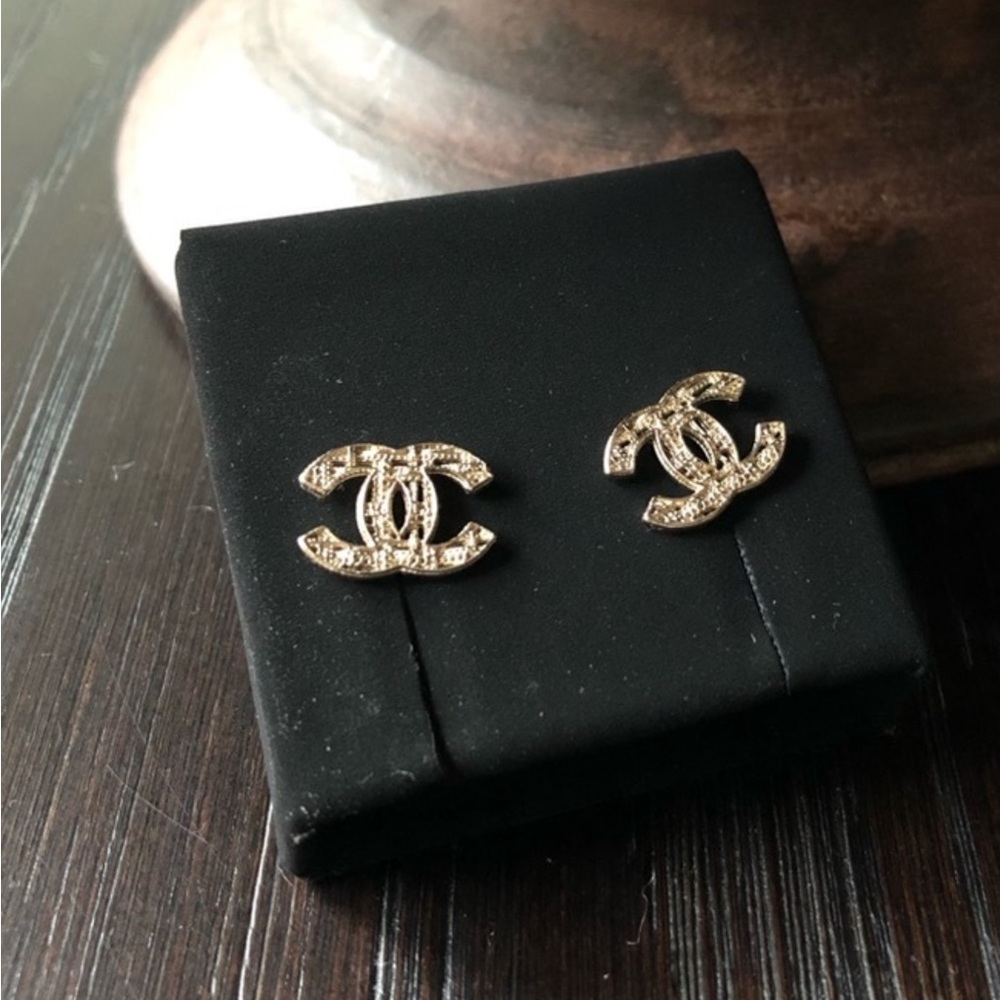 Chanel Tweed Effect White Gold 14K CC Earrings